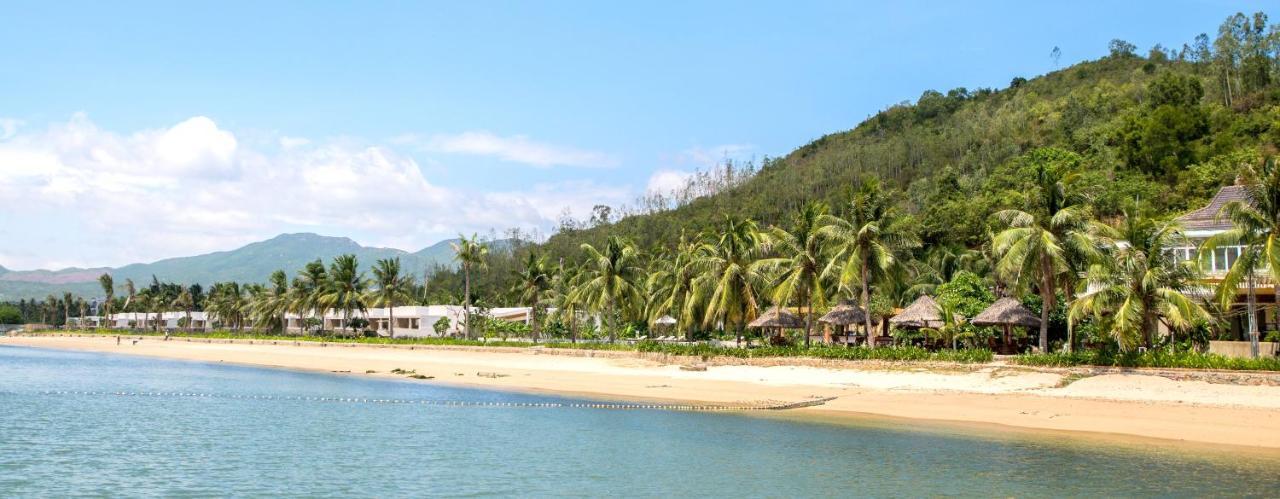 Que Toi Village Resort Phu Yen Song Cau Bagian luar foto